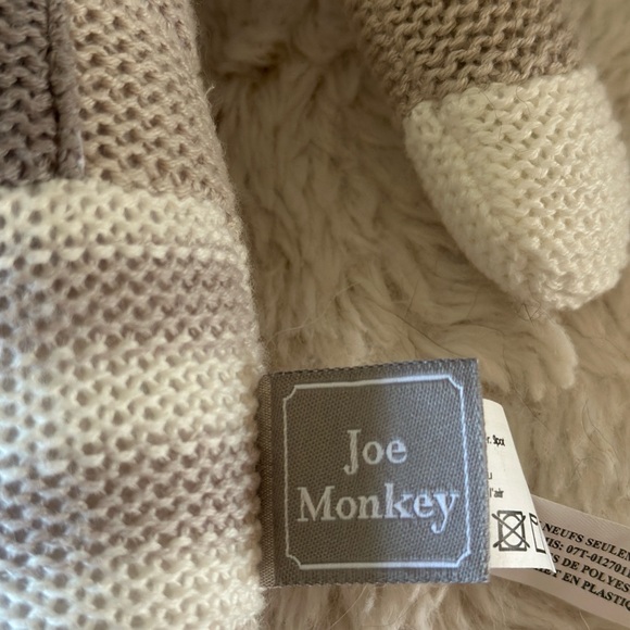 Joe Monkey - Picture 4 of 4
